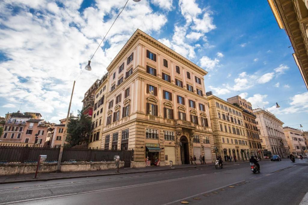 Tlv Navona Pensión